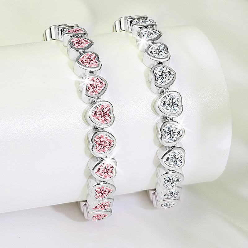 Romantic Trimmed Heart Shape 3A Zirconia Love Bracelet Copper Electroplated Gold Fashion Trendy